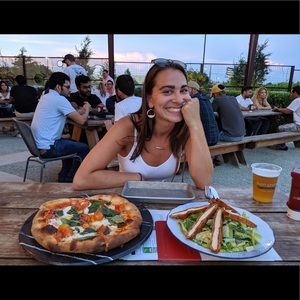 Meet your Posher, Hannah